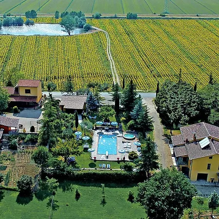 Holiday home Cozy In With Jacuzzi Castiglion Fiorentino